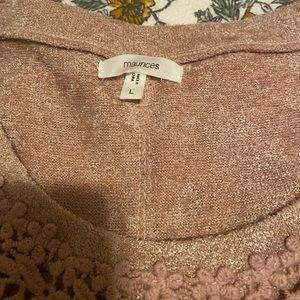 Maurice’s size large sweater